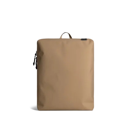 PIVOT-daypack-Sand