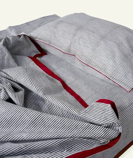 Black Red Pure stripes full size 4 copy